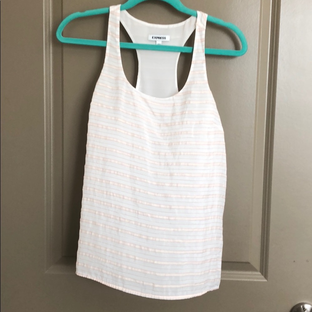 White and pink tank